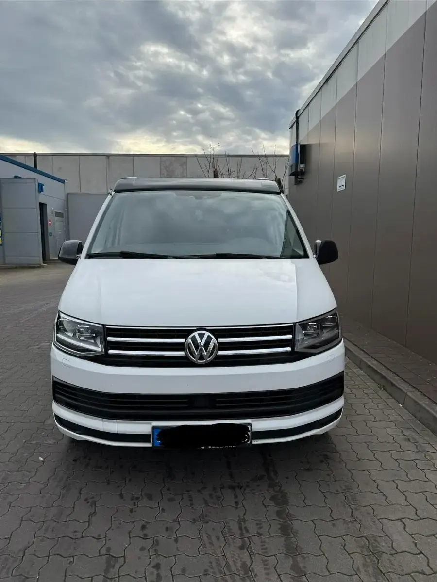 Gebraucht VW Multivan 199 PS (146 kW) 2019 Weiß Van / Kleinbus