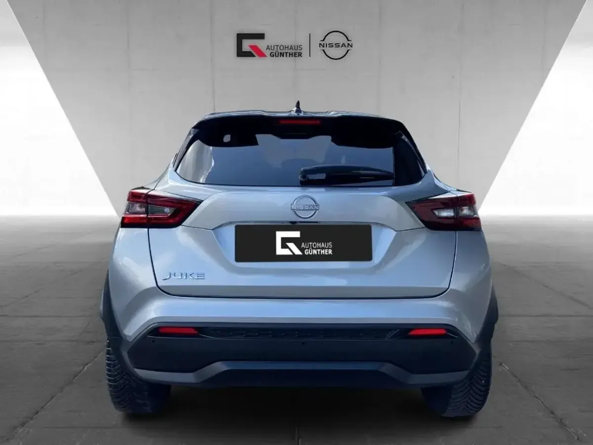 Gebraucht Nissan Juke 360º 114 PS (83 kW) 2025 Silver (m) SUV