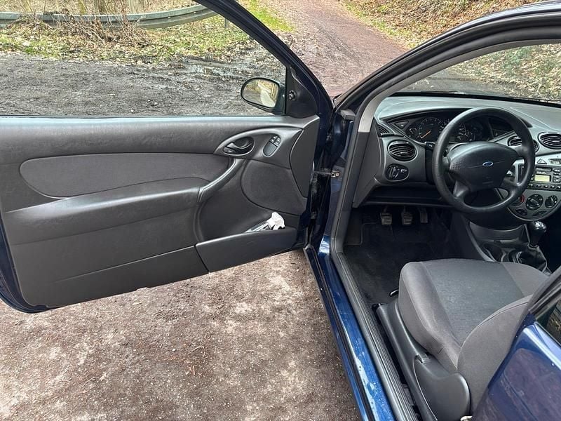 Gebraucht Ford Focus 80 PS (58 kW) 2005 Blau Limousine
