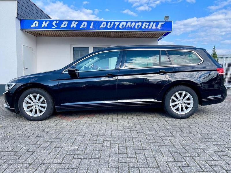 Schwarz Gebraucht 2016 VW Passat Kombi | 8.700 € (Guter Preis) - Bild 1/4