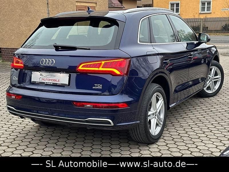Gebraucht Audi Q5 S-Line 190 PS (139 kW) 2018 Navarrablau SUV