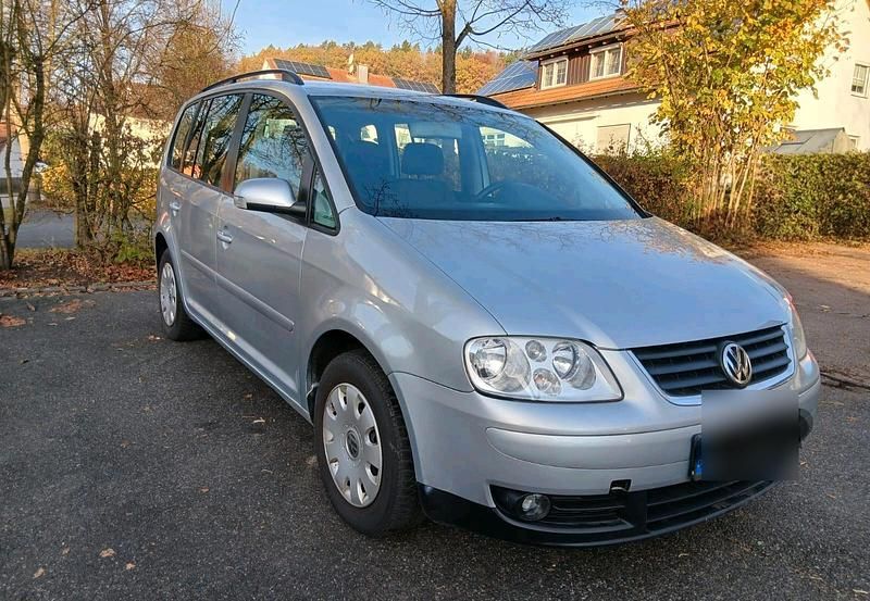 Grau Gebraucht 2003 VW Touran Van / Kleinbus | 1.290 € (Superpreis) - Bild 1/4