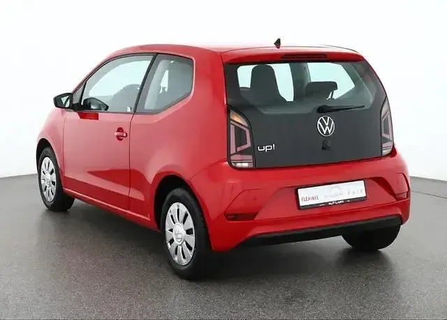 Second-hand VW up! 65 CP (47 kW) 2022 Roșu Hatchback