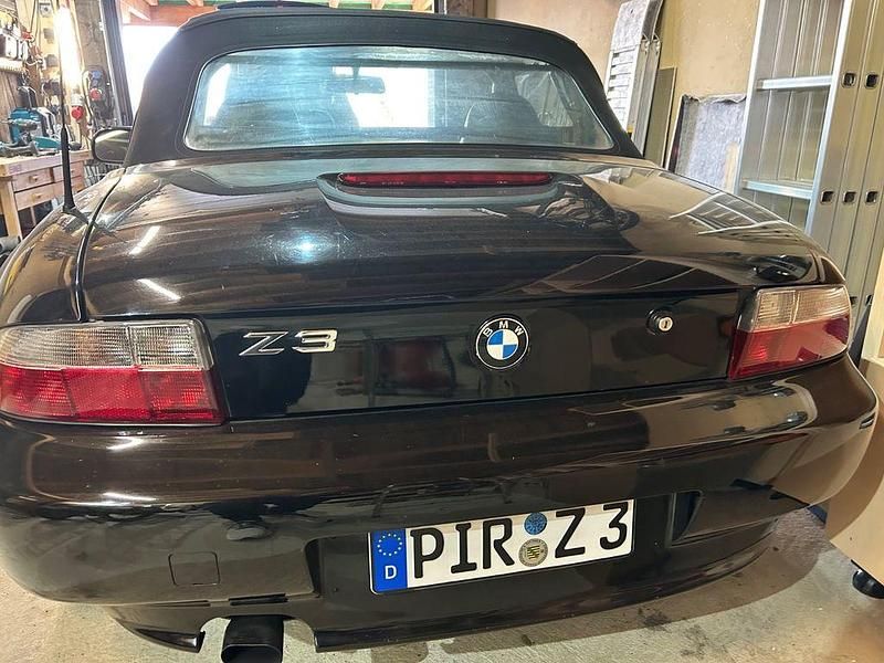 Gebraucht BMW Z3 116 PS (85 kW) 1996 Schwarz Cabrio