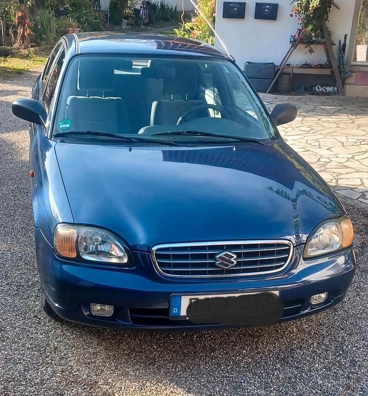 Blau Gebraucht 2002 Suzuki Baleno Limousine | 1.900 € - Bild 1/4