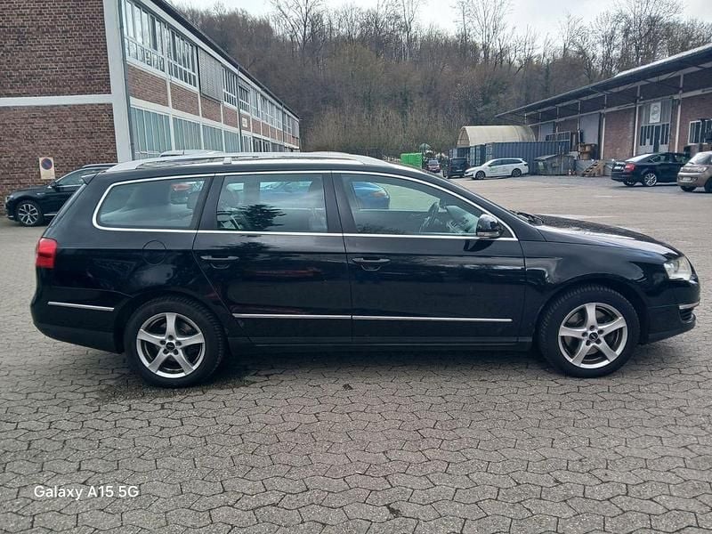 Gebraucht VW Passat Highline 150 PS (110 kW) 2010 Schwarz Kombi