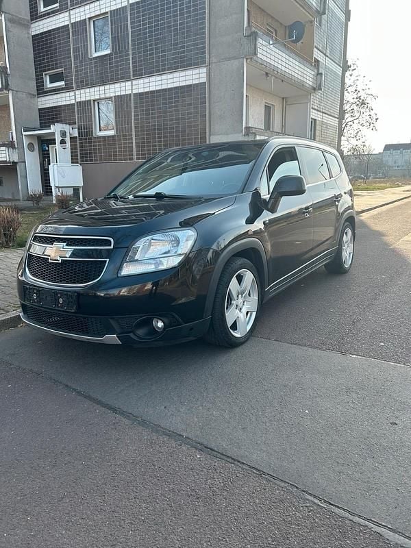Gebraucht Chevrolet Orlando 163 PS (119 kW) 2012 Schwarz Van / Kleinbus