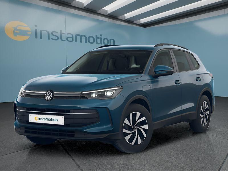Blau Neu 2025 VW Tiguan SUV | 49.949 € (Guter Preis) - Bild 1/4
