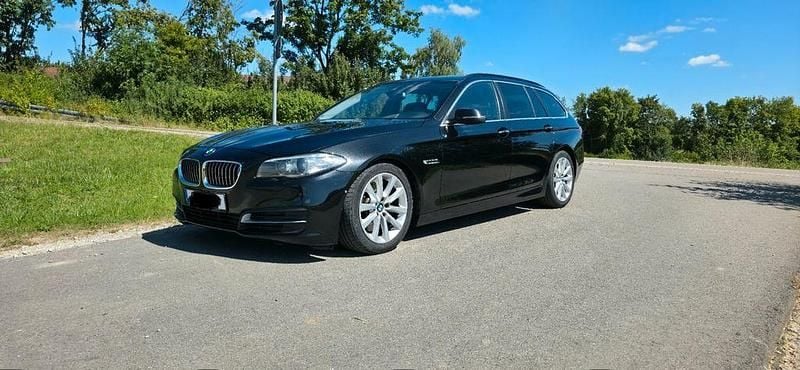 Schwarz Gebraucht 2013 BMW 530 Kombi | 10.999 € (Superpreis) - Bild 1/4