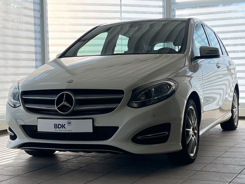 Calcitweiss unilack Gebraucht 2015 Mercedes B200 Van / Kleinbus | 6.999 € (Guter Preis) - Bild 1/4