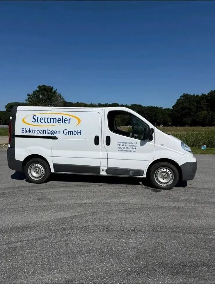 Gebraucht Renault Trafic 90 PS (66 kW) 2010 Weiß Van / Kleinbus