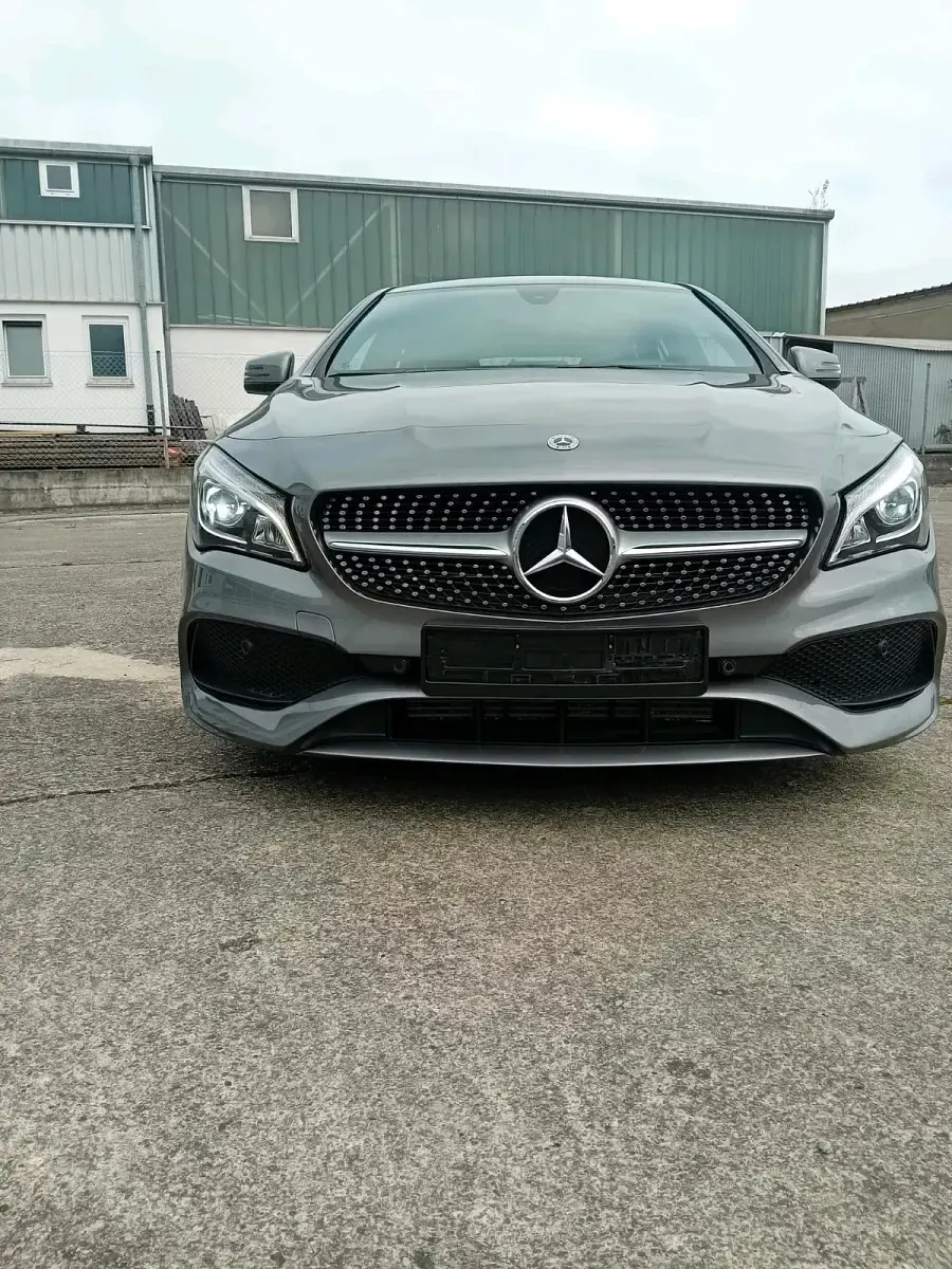 Gebraucht Mercedes CLA180 AMG 122 PS (89 kW) 2018 Grau Coupé