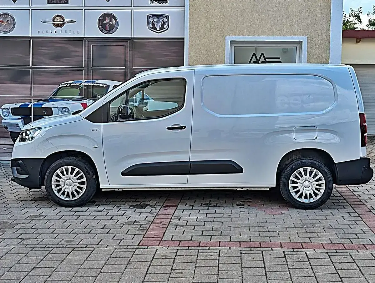Gebraucht Toyota Proace 131 PS (96 kW) 2023 Ice white Van / Kleinbus