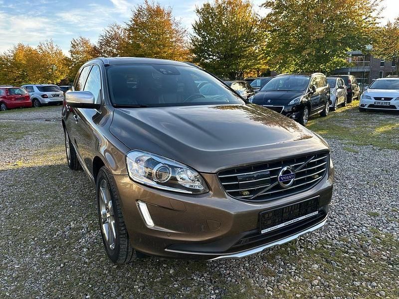 Braun Gebraucht 2014 Volvo XC60 Summum SUV | 13.999 € (Etwas zu teuer) - Bild 1/4
