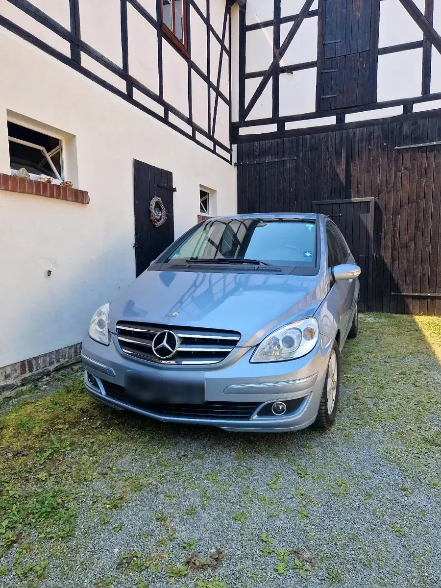 Gebraucht Mercedes B180 109 PS (80 kW) 2007 Blau Van / Kleinbus
