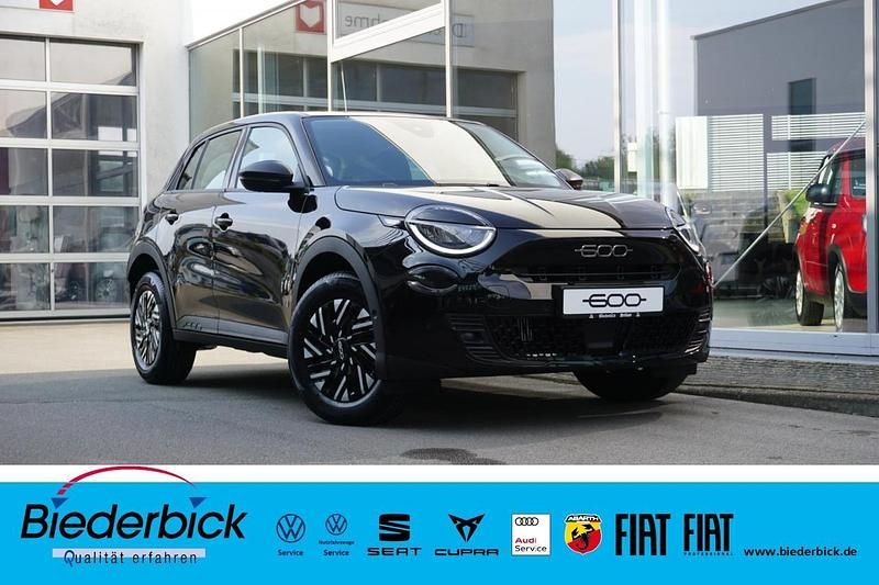 Schwarz Gebraucht 2024 Fiat 600 | 21.990 € (Fairer Preis) - Bild 1/1