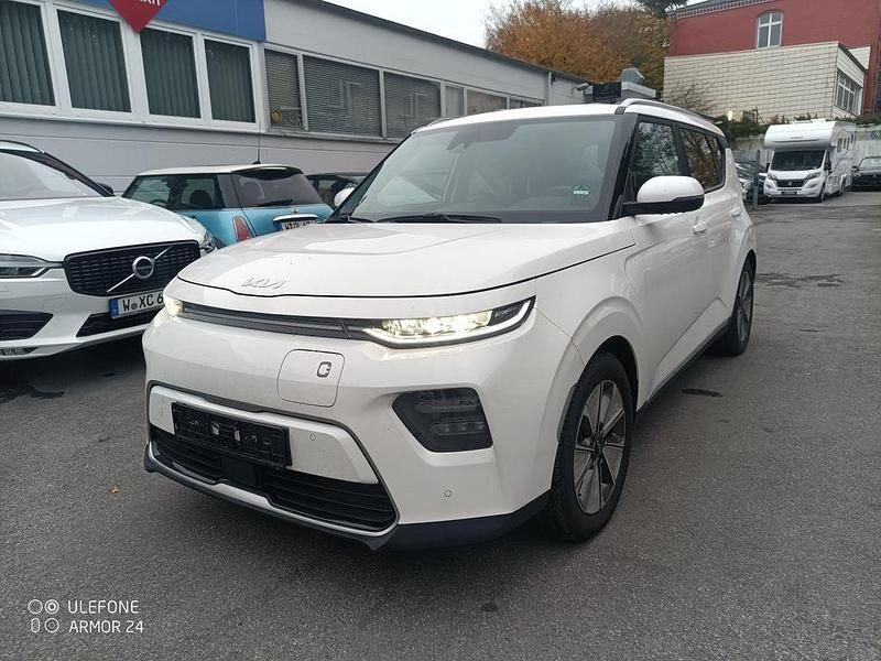 Weiß Gebraucht 2022 Kia Soul EV Vision SUV | 19.999 € (Superpreis) - Bild 1/4