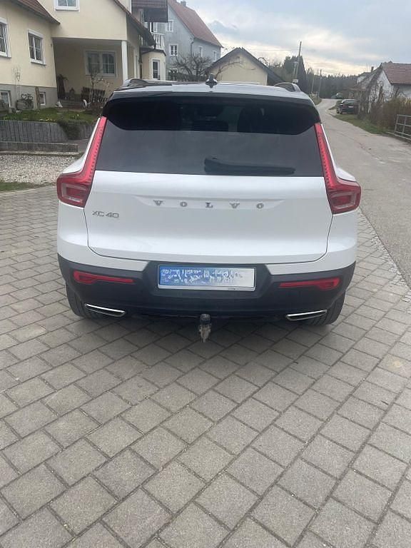 Gebraucht Volvo XC40 R-Design 250 PS (183 kW) 2018 Weiß SUV