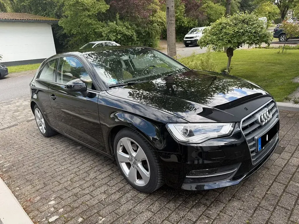 Używany Audi A3 Ambition 150 KM (110 kW) 2016 Czarny Sedan/Limuzyna