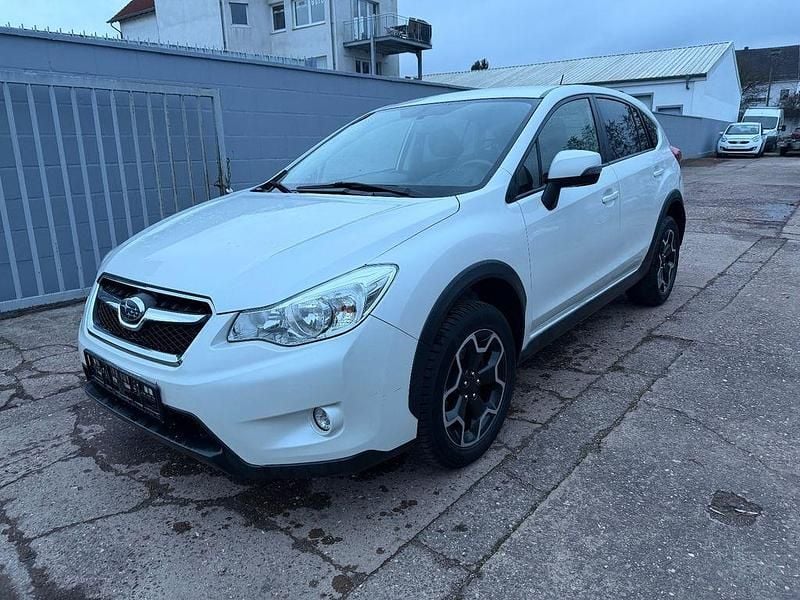 Weiß Gebraucht 2014 Subaru XV Comfort SUV | 8.490 € (Superpreis) - Bild 1/4