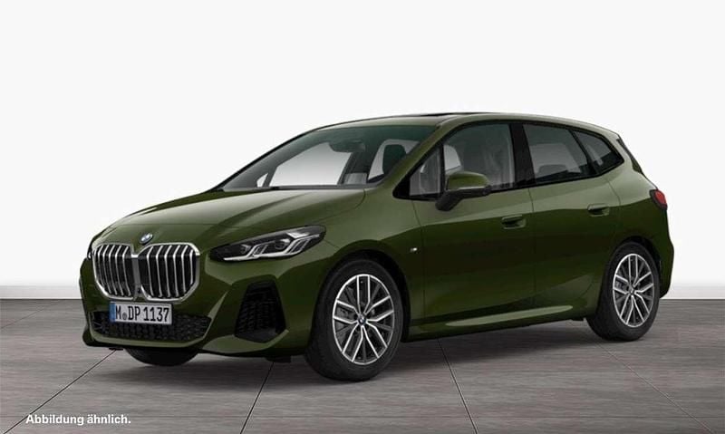 Sanremo green metallic Gebraucht 2025 BMW 223 Active Tourer M Sport Van / Kleinbus | 50.900 € - Bild 1/4