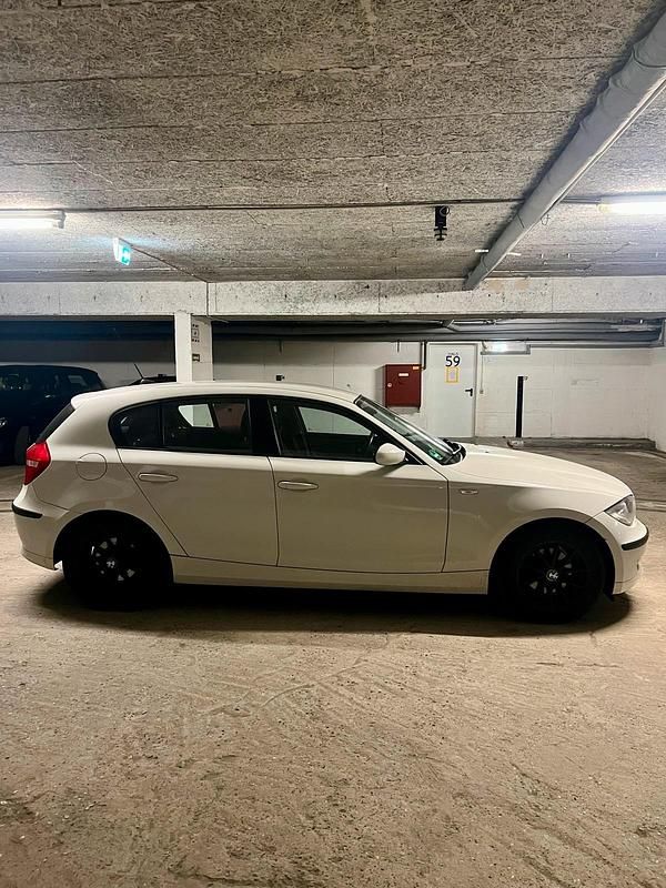 Second-hand BMW 116 122 CP (89 kW) 2009 Alb Hatchback
