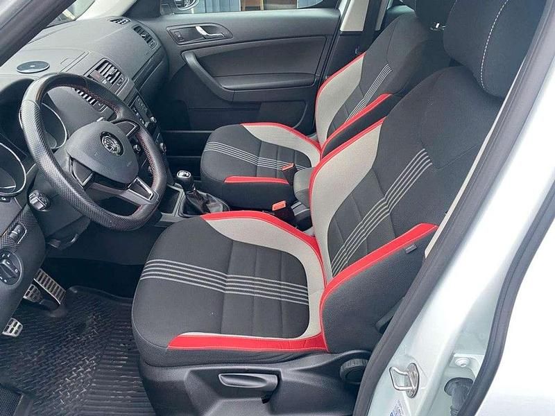 Gebraucht Skoda Yeti Monte Carlo 110 PS (80 kW) 2015 Bila laser/laser white SUV