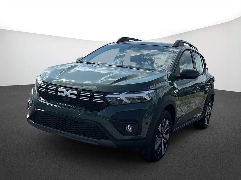 Neu Dacia Sandero Expression 91 PS (66 kW) 2025 Safarigrüngrau Kleinwagen