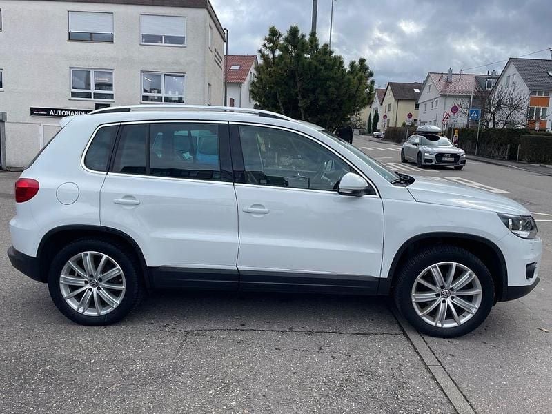 Gebraucht VW Tiguan Sportline 140 PS (102 kW) 2015 Weiß SUV
