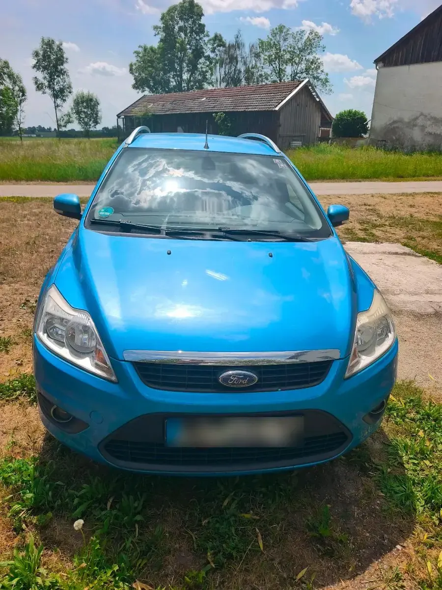 Gebraucht Ford Focus Titanium 109 PS (80 kW) 2010 Blau Kombi