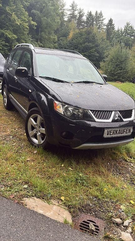 Schwarz Gebraucht 2010 Mitsubishi Outlander SUV | 5.490 € (Guter Preis) - Bild 1/3