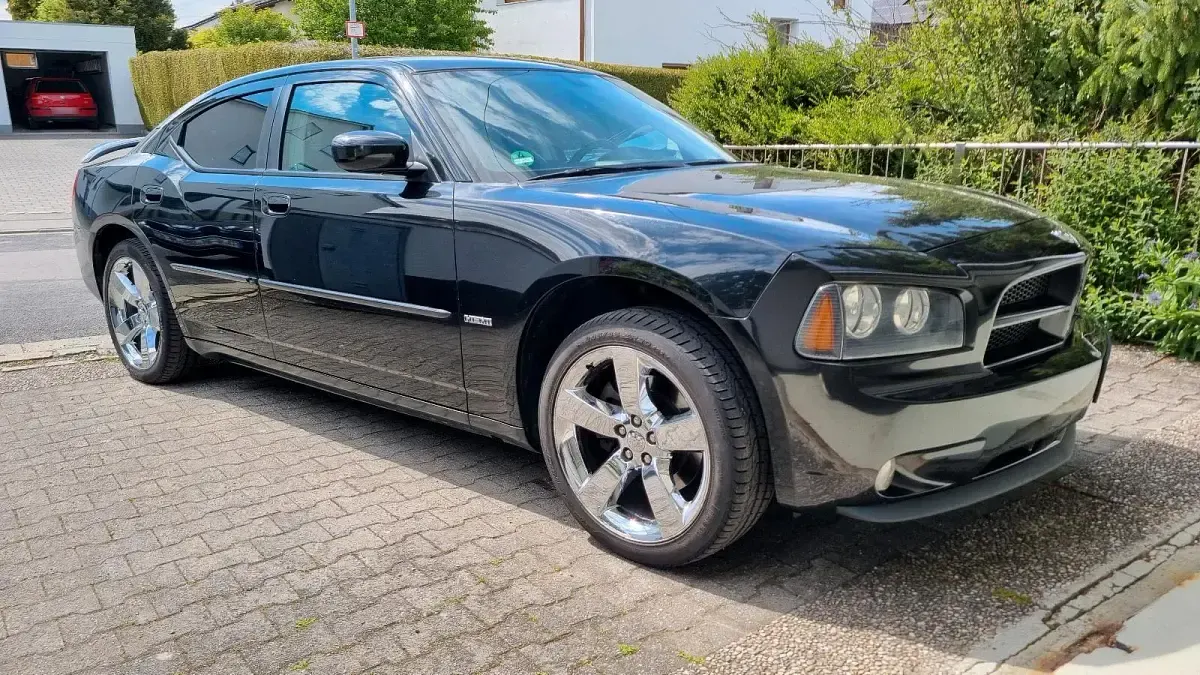 Gebraucht Dodge Charger 375 PS (275 kW) 2010 Schwarz Limousine