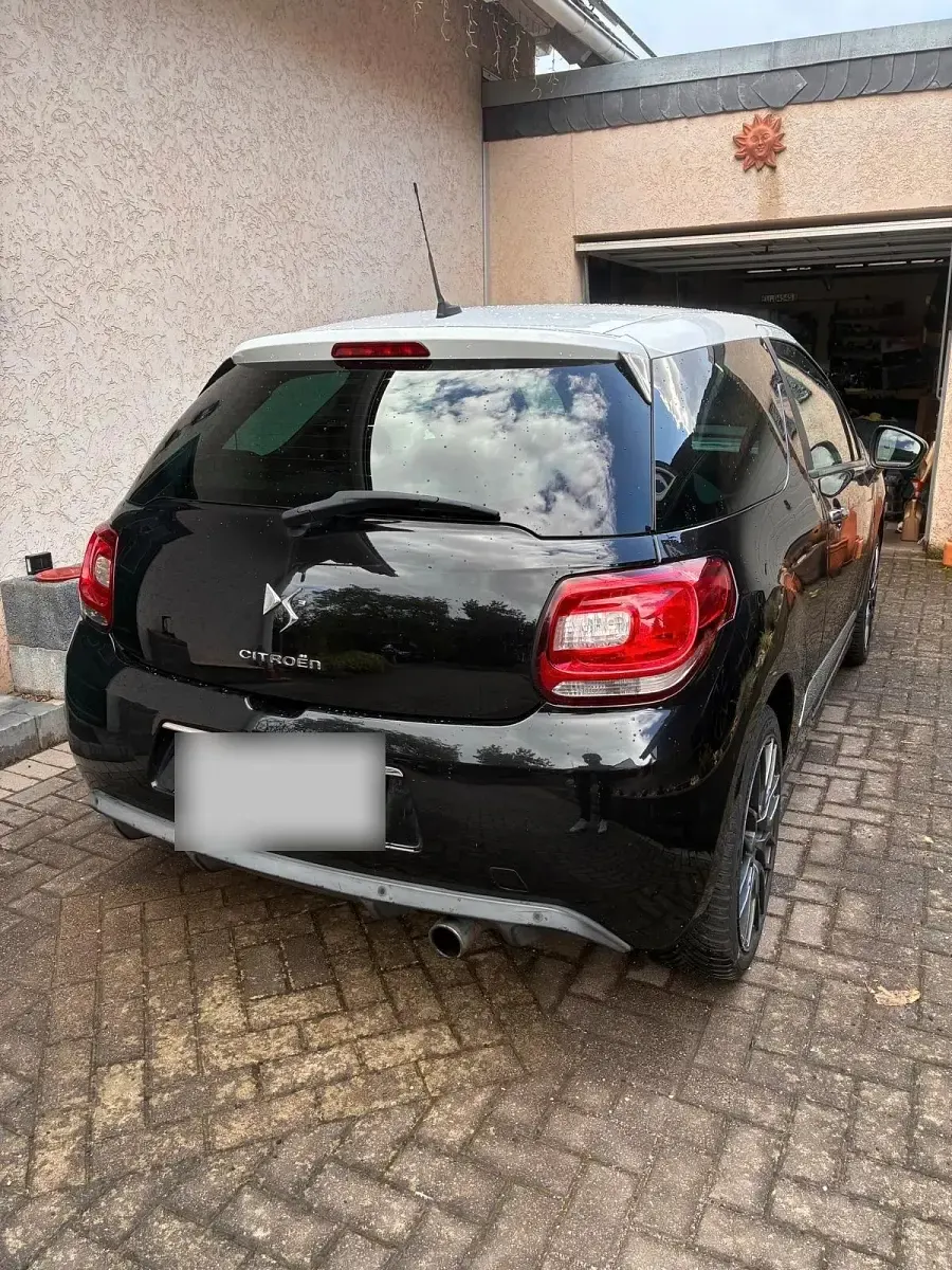 Gebraucht Citroën DS3 120 PS (88 kW) 2012 Schwarz Kleinwagen