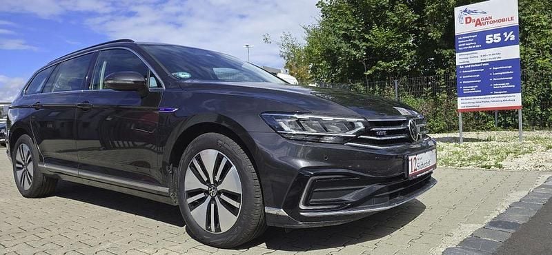 Grau Gebraucht 2021 VW Passat GTE Kombi | 21.490 € (Fairer Preis) - Bild 1/4