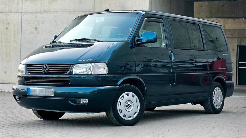 Second-hand VW Multivan 130 CP (95 kW) 2002 Verde Monovolum
