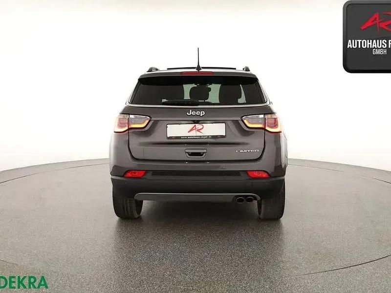 Usado Jeep Compass 150 HP (110 kW) 2021 Cinzento SUV