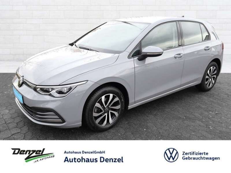 Mondsteingrau Gebraucht 2022 VW Golf VIII Active Limousine | 22.990 € (Fairer Preis) - Bild 1/4