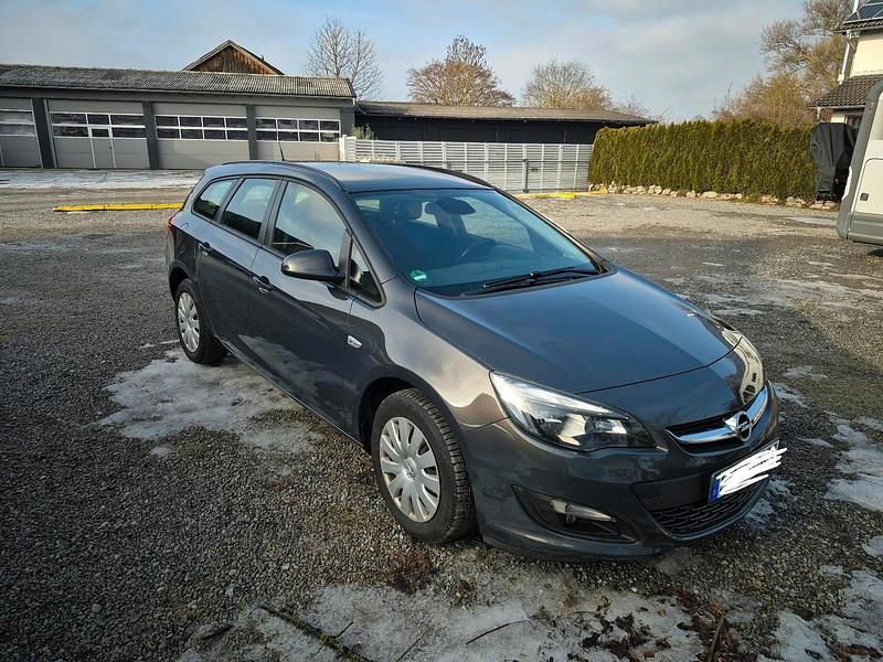 Gebraucht Opel Astra 140 PS (102 kW) 2015 Schwarz Kombi