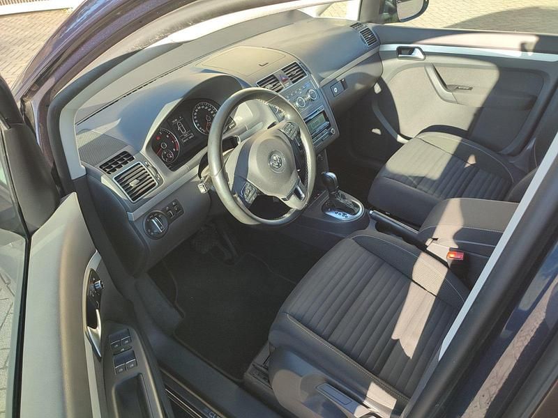 Gebraucht VW Touran 140 PS (102 kW) 2015 Blau Van / Kleinbus