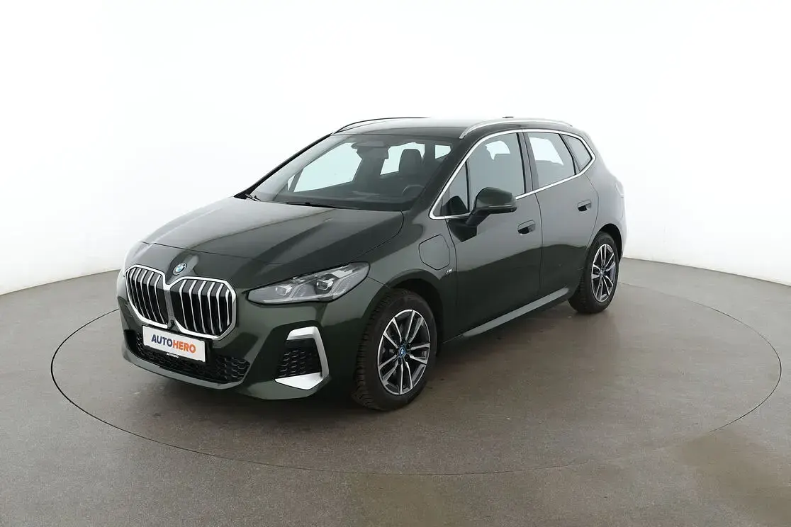 Gebraucht BMW 230e Active Tourer M Sport 109 PS (80 kW) 2024 Van / Kleinbus