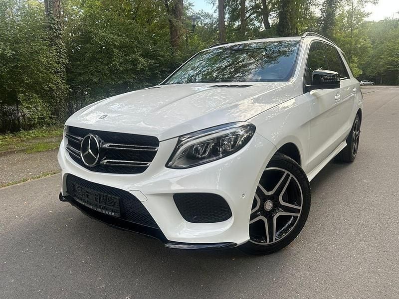 Weiß Gebraucht 2015 Mercedes GLE350 AMG line SUV | 34.690 € (Etwas zu teuer) - Bild 1/4