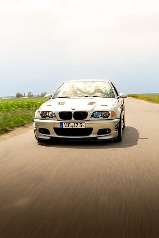 Second-hand BMW 330 Performance 231 CP (169 kW) 2001 Argintiu Coupe