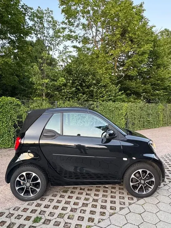 Gebraucht Smart ForTwo Cabrio Prime 91 PS (66 kW) 2017 Schwarz Cabrio