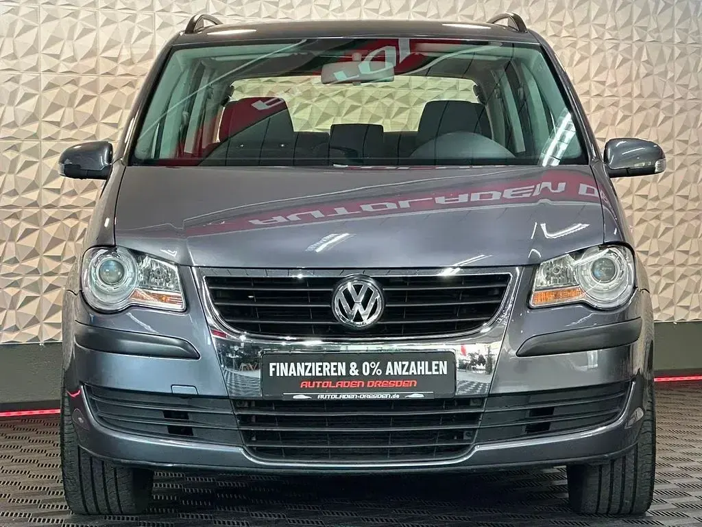 Gebraucht VW Touran 105 PS (77 kW) 2007 Platinum grey metallic Van / Kleinbus