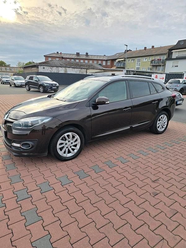 Braun Gebraucht 2014 Renault Mégane GrandTour Kombi | 5.400 € (Fairer Preis) - Bild 1/4