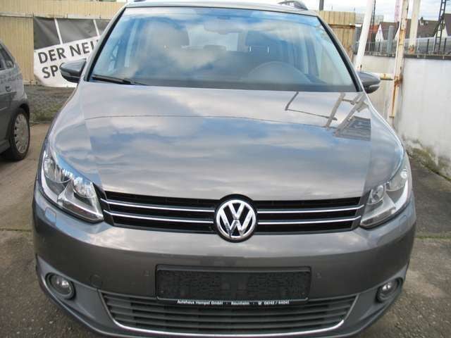 Pepper grey met. Gebraucht 2011 VW Touran Comfortline Van / Kleinbus | 10.100 € (Teuer) - Bild 1/1