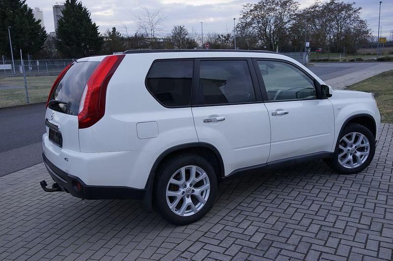 Gebraucht Nissan X-Trail SE 150 PS (110 kW) 2013 Weiß SUV