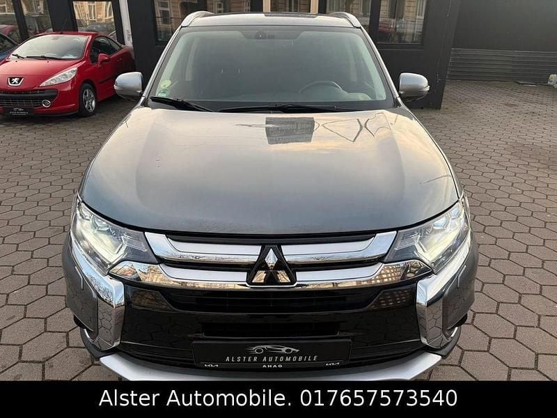Gebraucht Mitsubishi Outlander Edition 150 PS (110 kW) 2018 Grau SUV