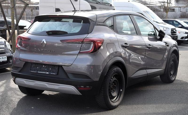 Gebraucht Renault Captur Zen 91 PS (66 kW) 2022 Grau SUV