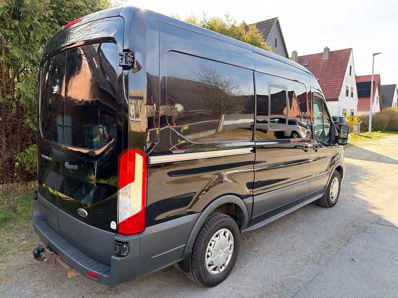 Second-hand Ford Transit 131 CP (96 kW) 2017 Negru Monovolum